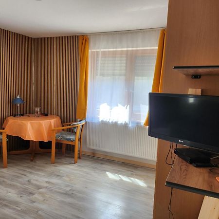 Schellis Gaestezimmer 恩可洛斯特勒 外观 照片