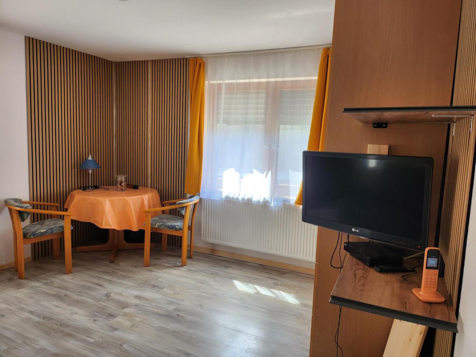 Schellis Gaestezimmer 恩可洛斯特勒 外观 照片